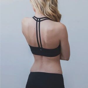 Montiel Teardrop Sports Bra